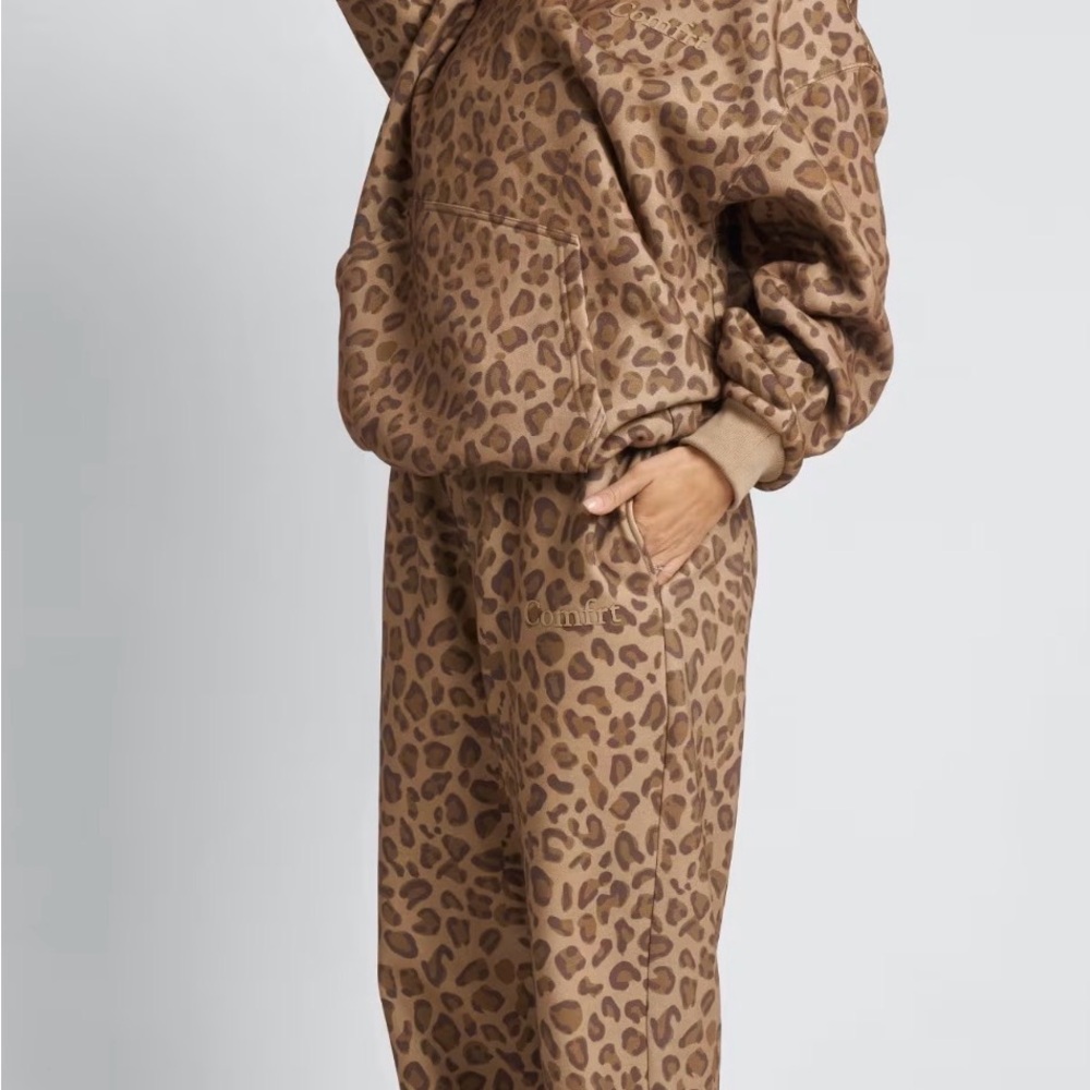 Comfrt leopard set